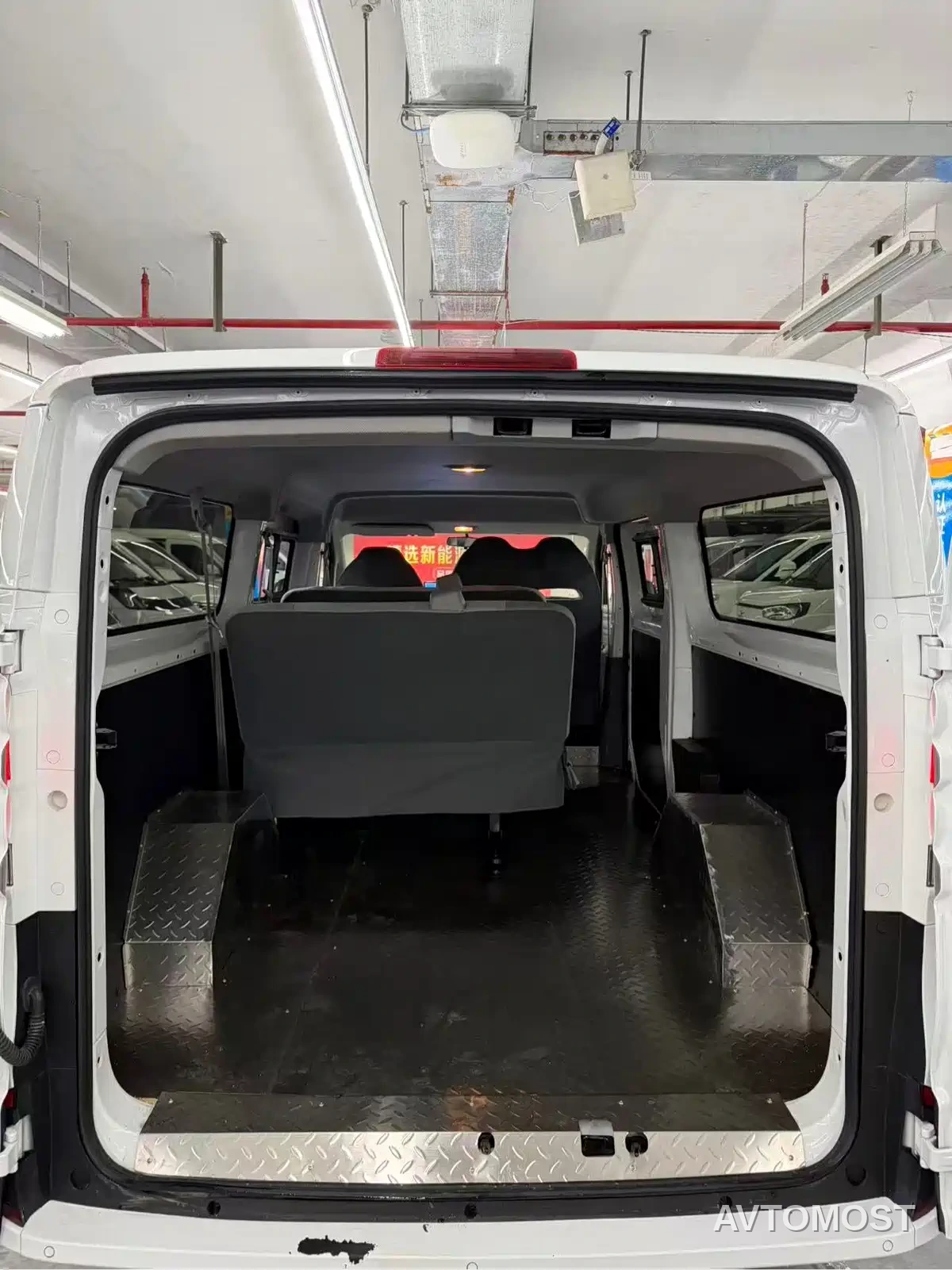 SAIC Maxus Dana V1L 2025 Model Low Roof Multi-purpose Version 50kWh — фото 10