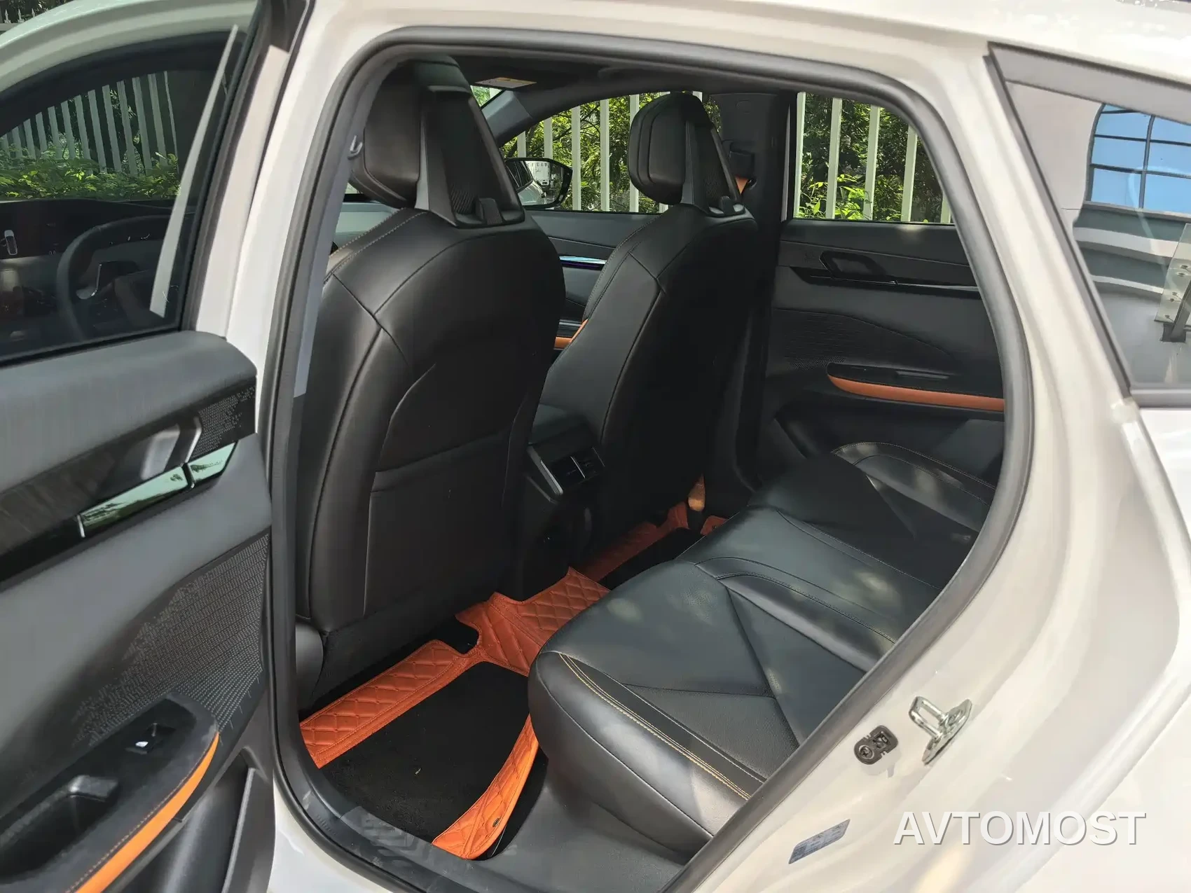 Changan UNI-V 2022 1.5T Sport Edition — фото 8