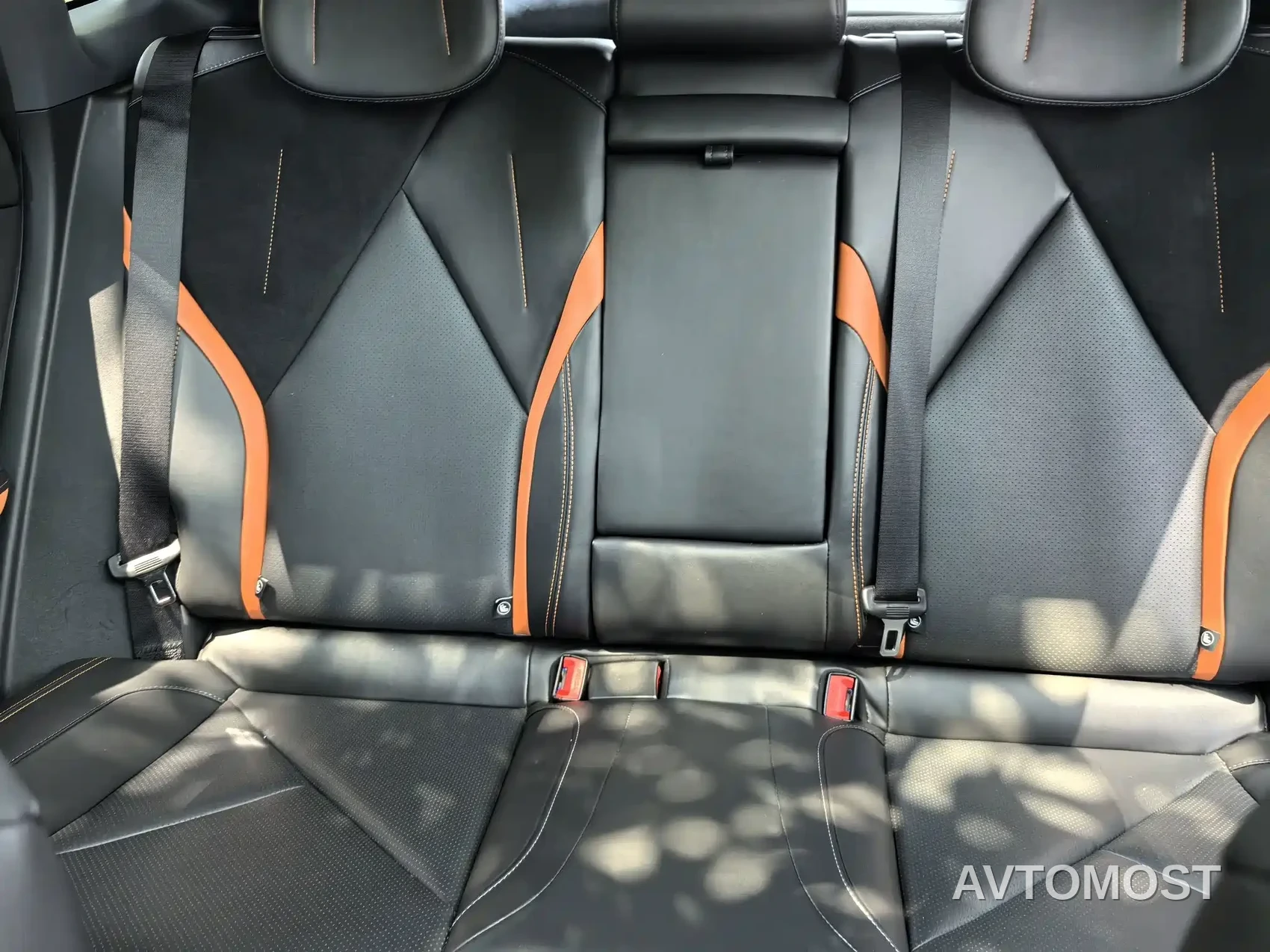 Changan UNI-V 2022 1.5T Sport Edition — фото 21