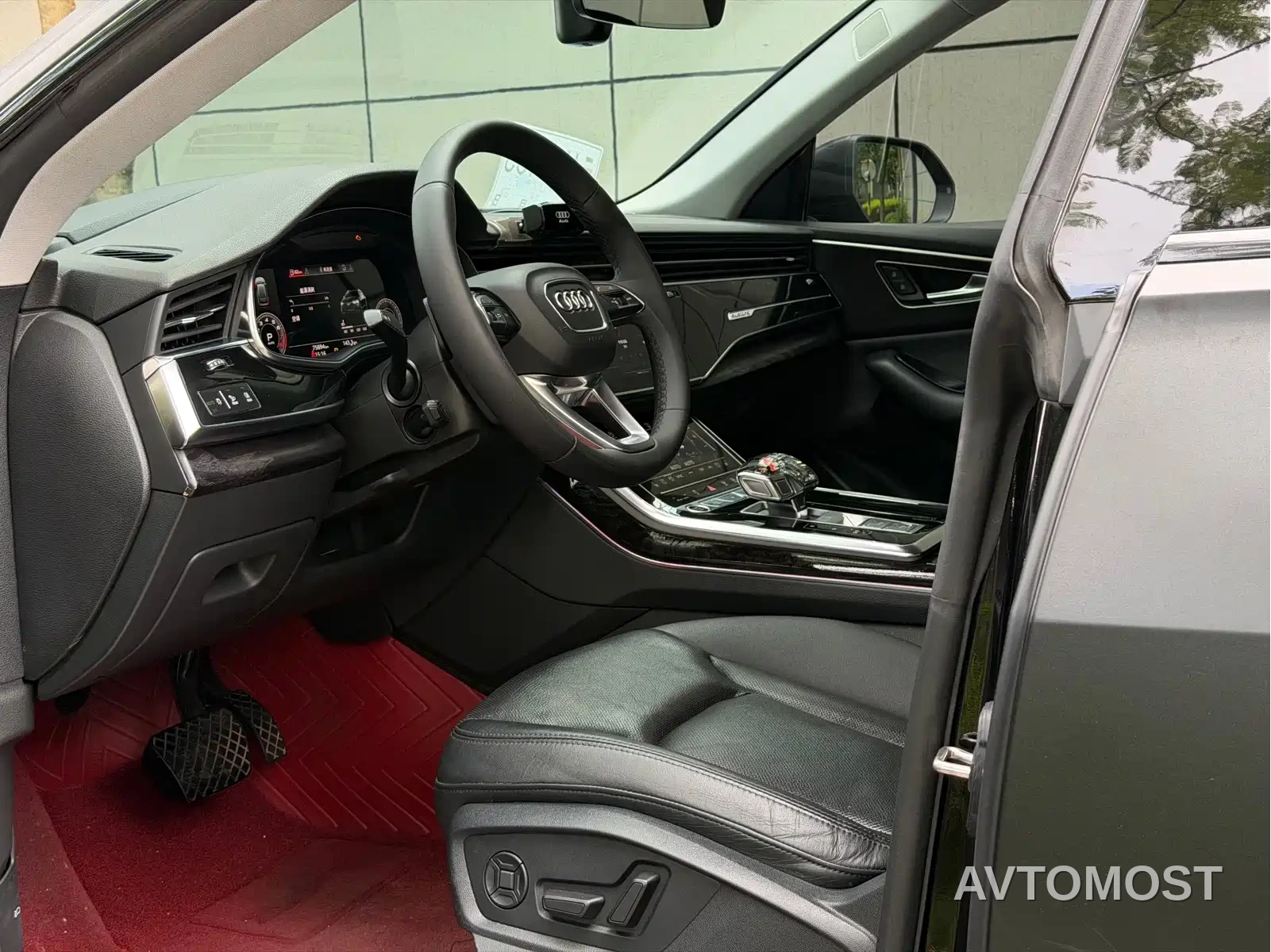 Audi Q8 2022 55 TFSI Luxury Dynamic — фото 9