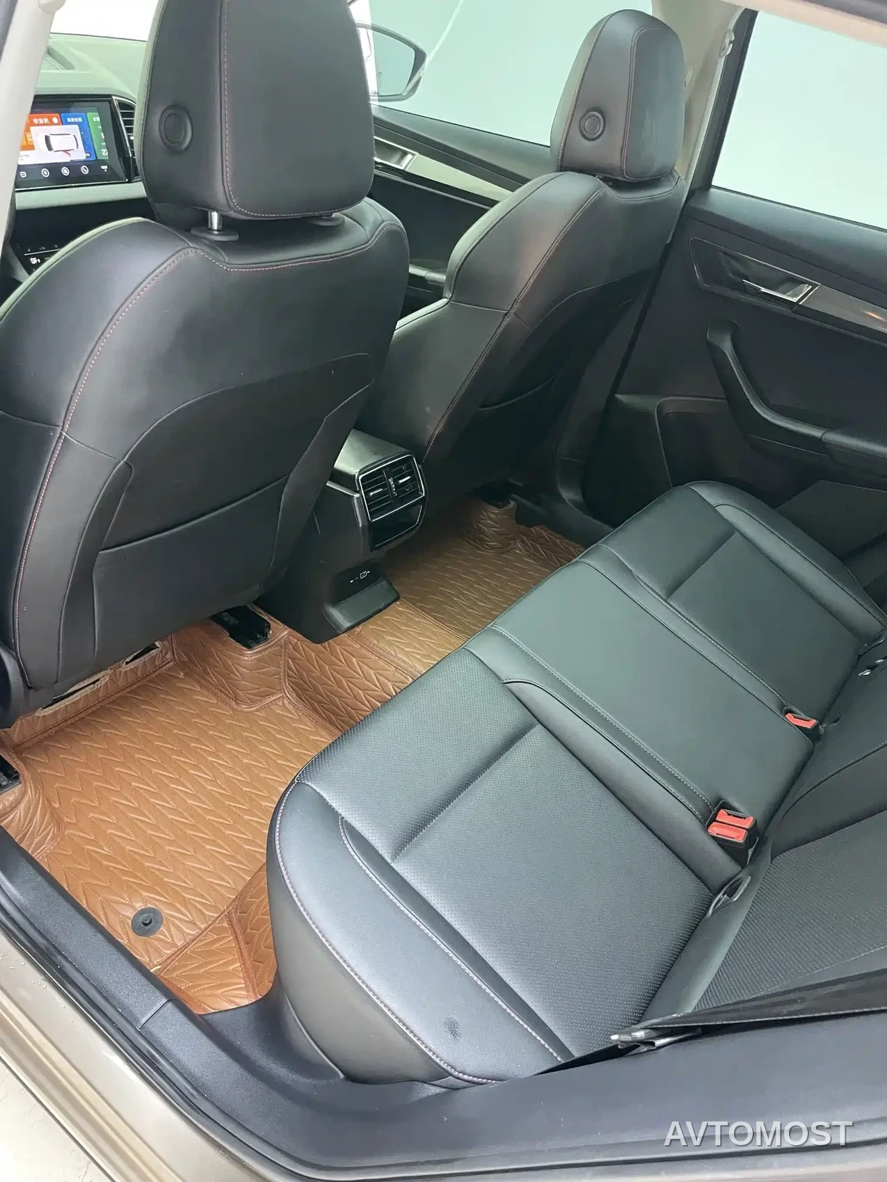 Škoda Karoq 2022 TSI280 Premium Edition — фото 24