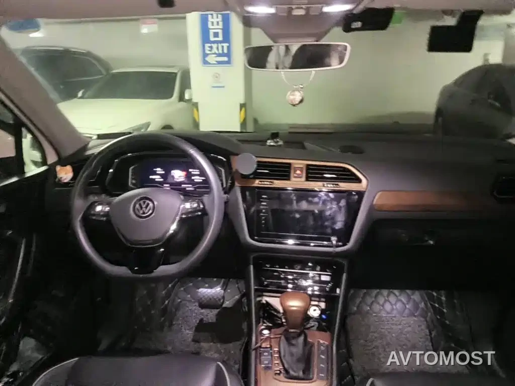 Volkswagen Tiguan L PHEV 2021 430PHEV Plug-in Hybrid Flagship — фото 12