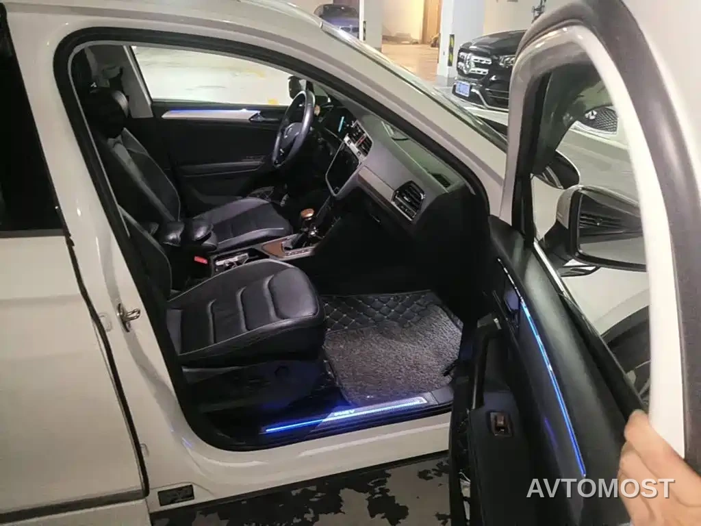 Volkswagen Tiguan L PHEV 2021 430PHEV Plug-in Hybrid Flagship — фото 13