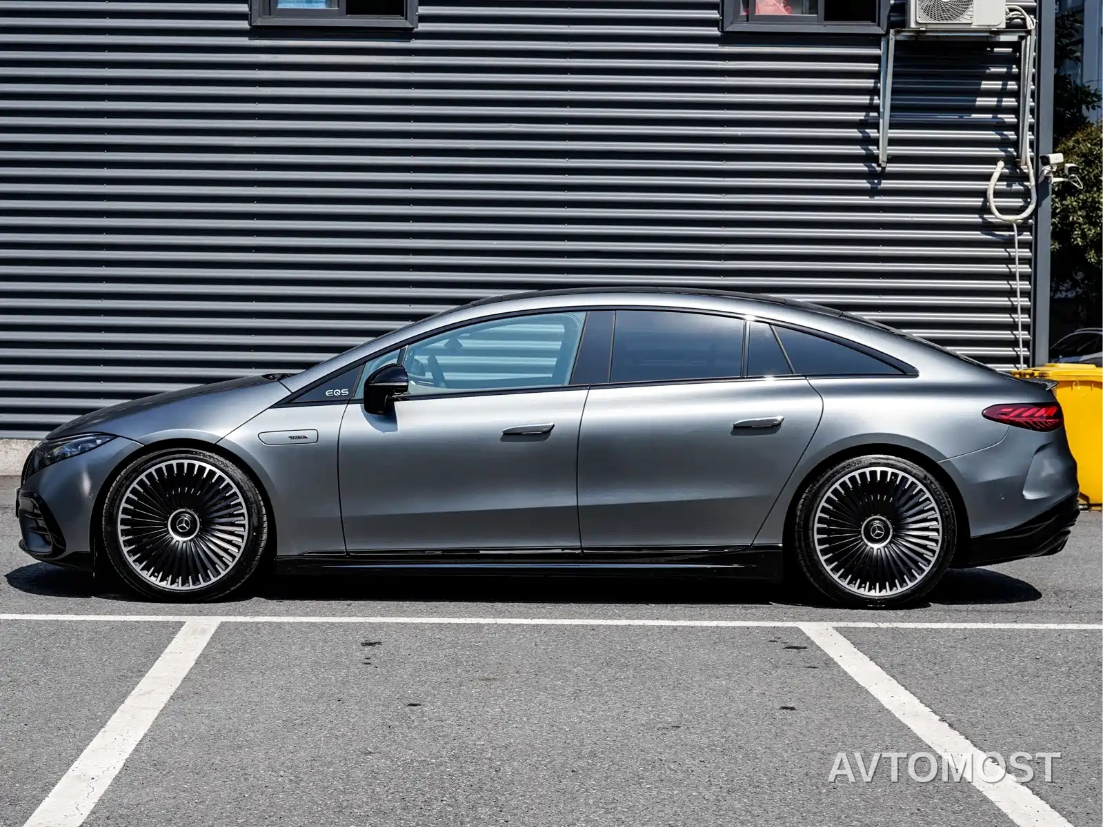Mercedes-Benz EQS AMG 2022 AMG EQS 53 4MATIC+ — фото 4