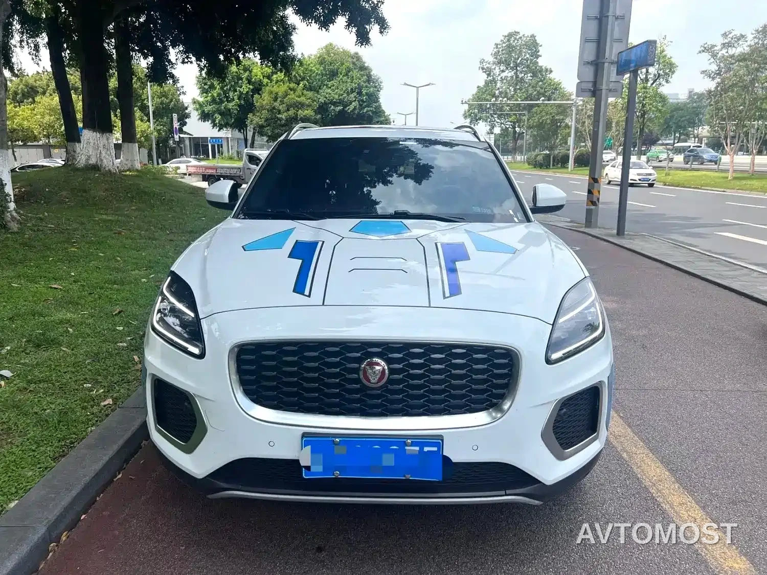 Jaguar E-PACE 2024 Progressive Sport Edition R-DYNAMIC S — фото 2