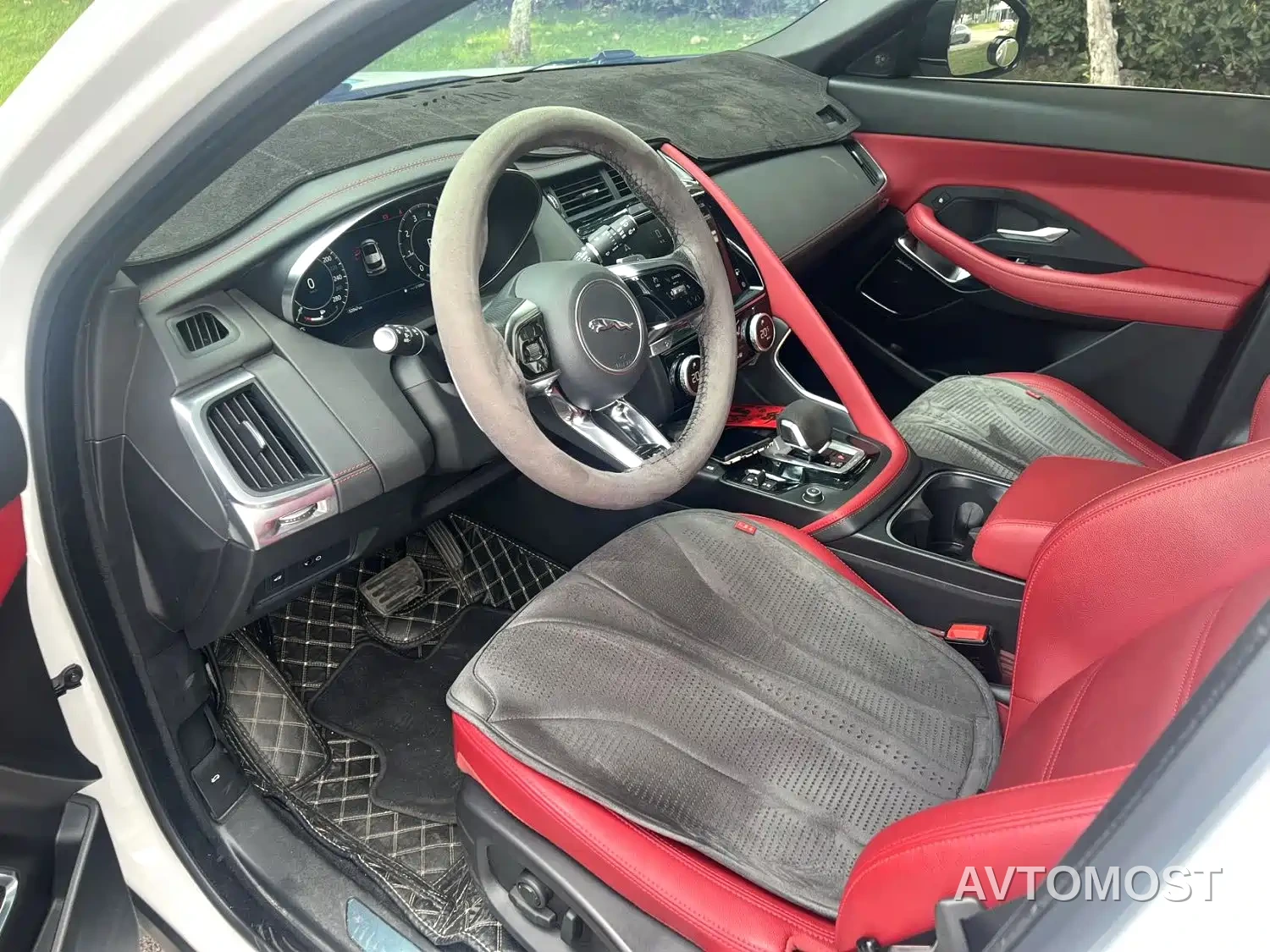 Jaguar E-PACE 2024 Progressive Sport Edition R-DYNAMIC S — фото 5