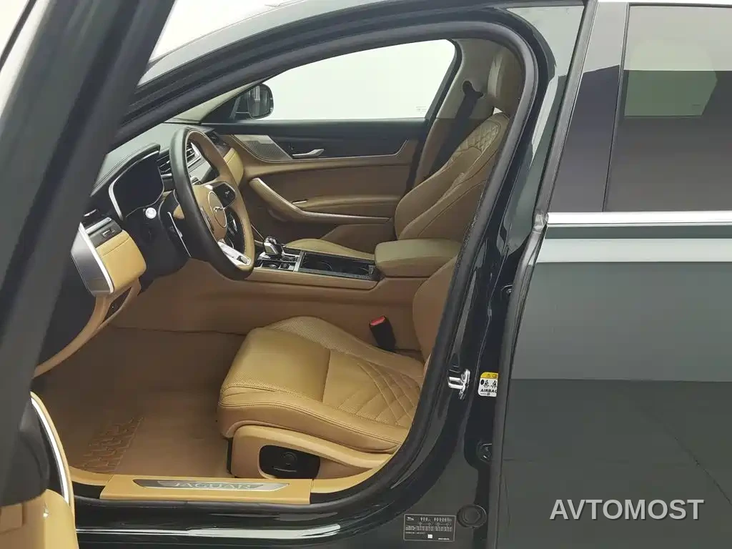 Jaguar XFL 2022 XFL 2.0T P250 2WD Premium Luxury — фото 9