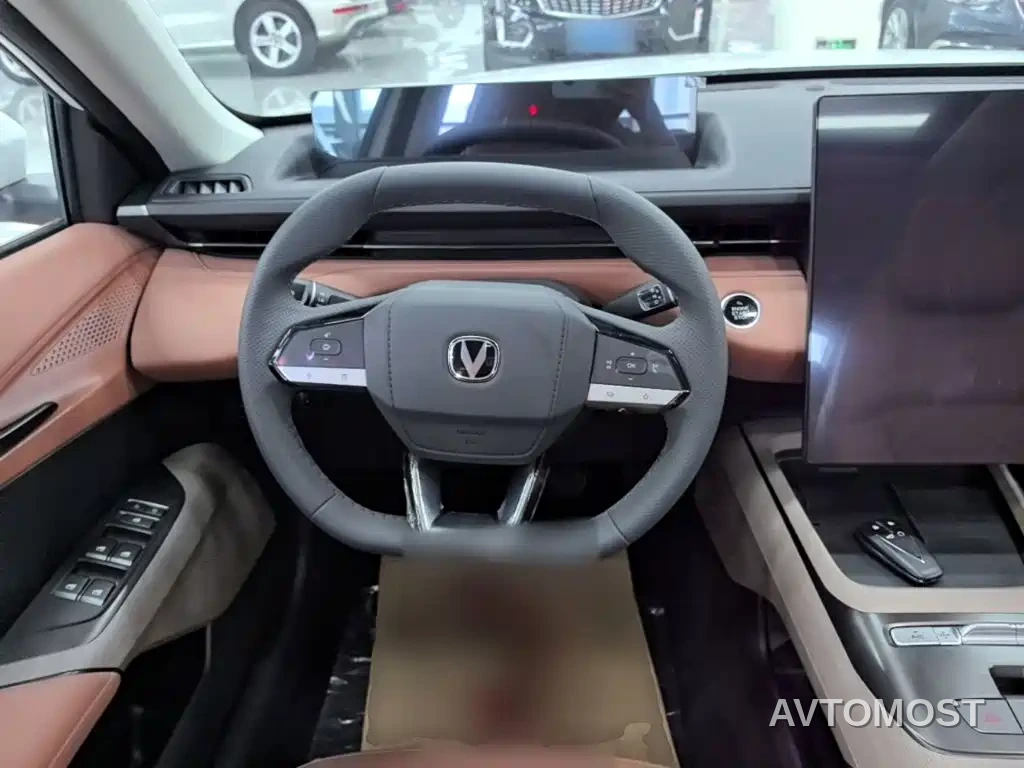 Changan Eado PHEV 2025 Smart New Blue Whale 145KM Battleship Edition — фото 11
