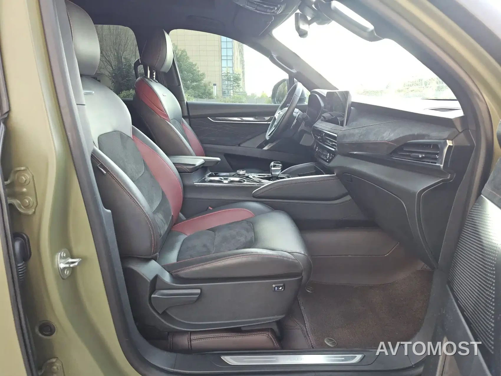 SAIC Maxus D90 Pro 2022 2.0T Diesel 4WD Amazon Edition 7-Seater — фото 6