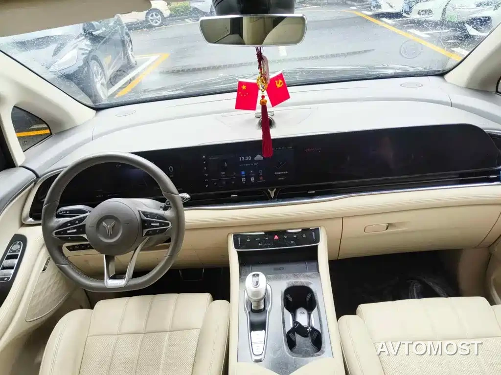 Voyah Dreamer 2022 Low-carbon Edition Think+Smart Driving Package — фото 11