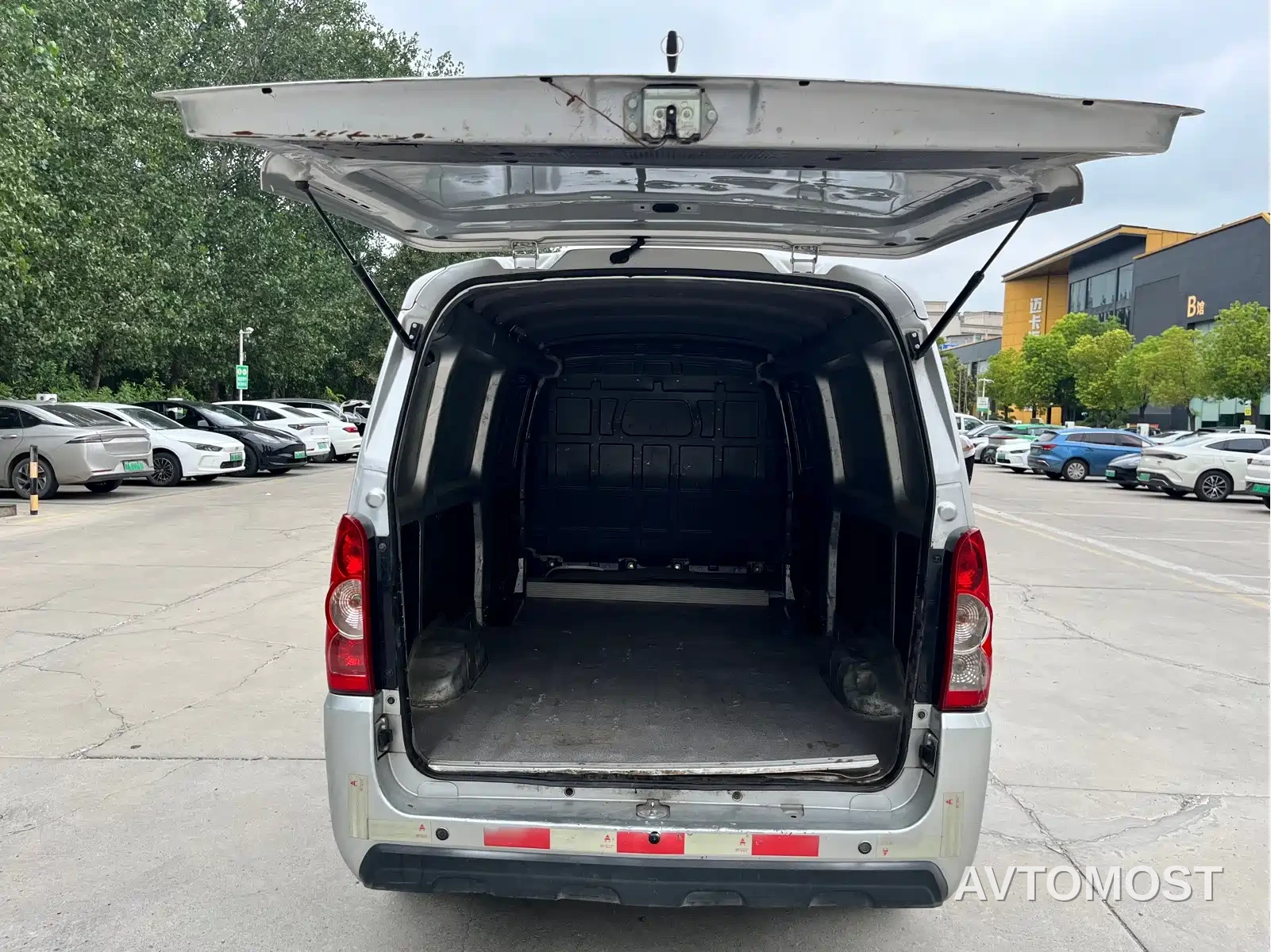 Wuling EV50 2022 Economy Type Anchi 35.904kWh — фото 11