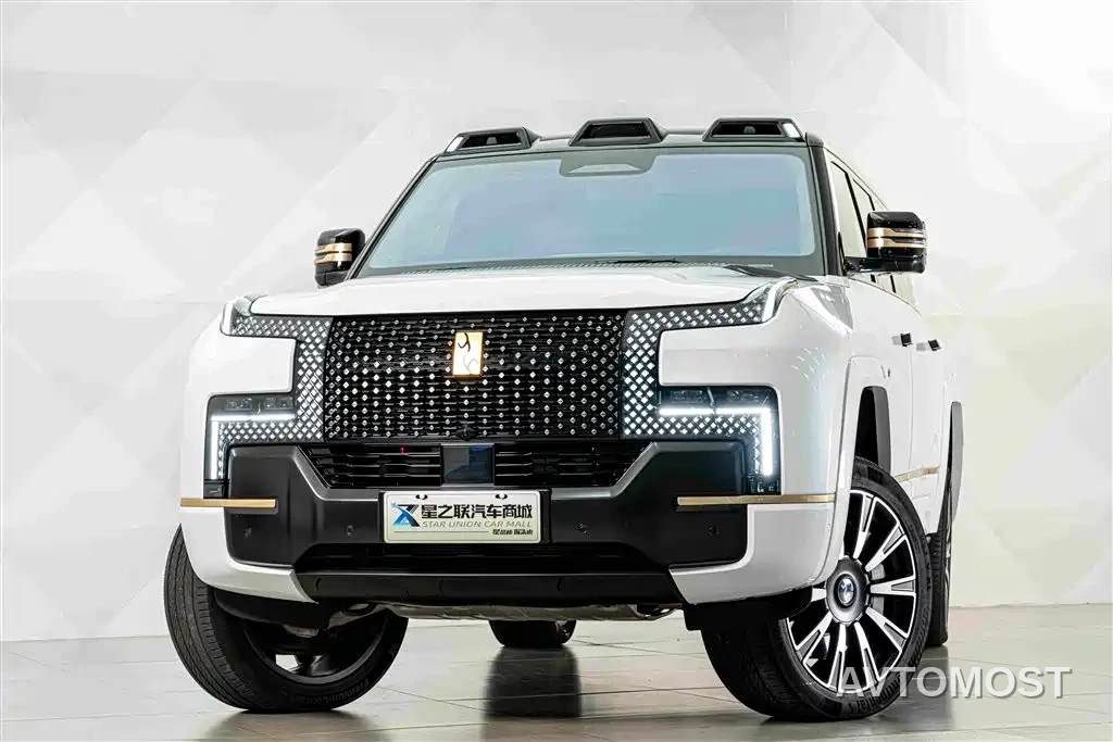 Yangwang U8 L 2025 U8L Base Model — фото 2
