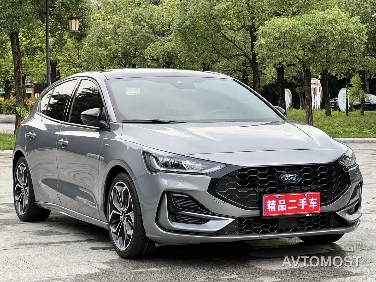 Ford Focus 2022 Hatchback EcoBoost 180 Automatic ST Line — фото 3