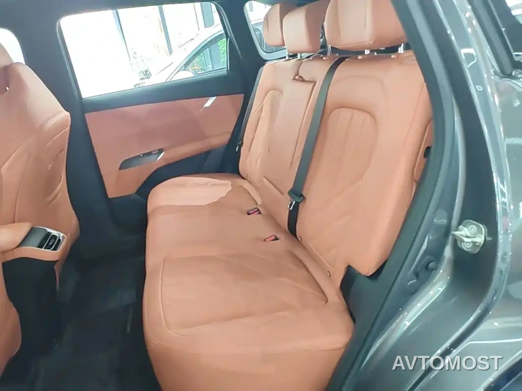 Changan CS75 PLUS 2025 4th Gen 1.5T New Blue Whale Smart Premium — фото 11