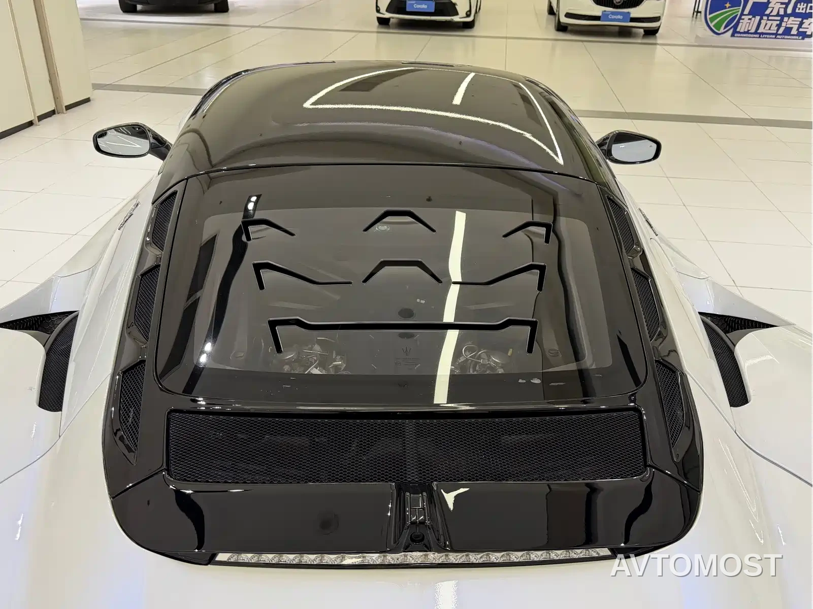 Maserati MC20 2020 3.0T Standard Edition — фото 14
