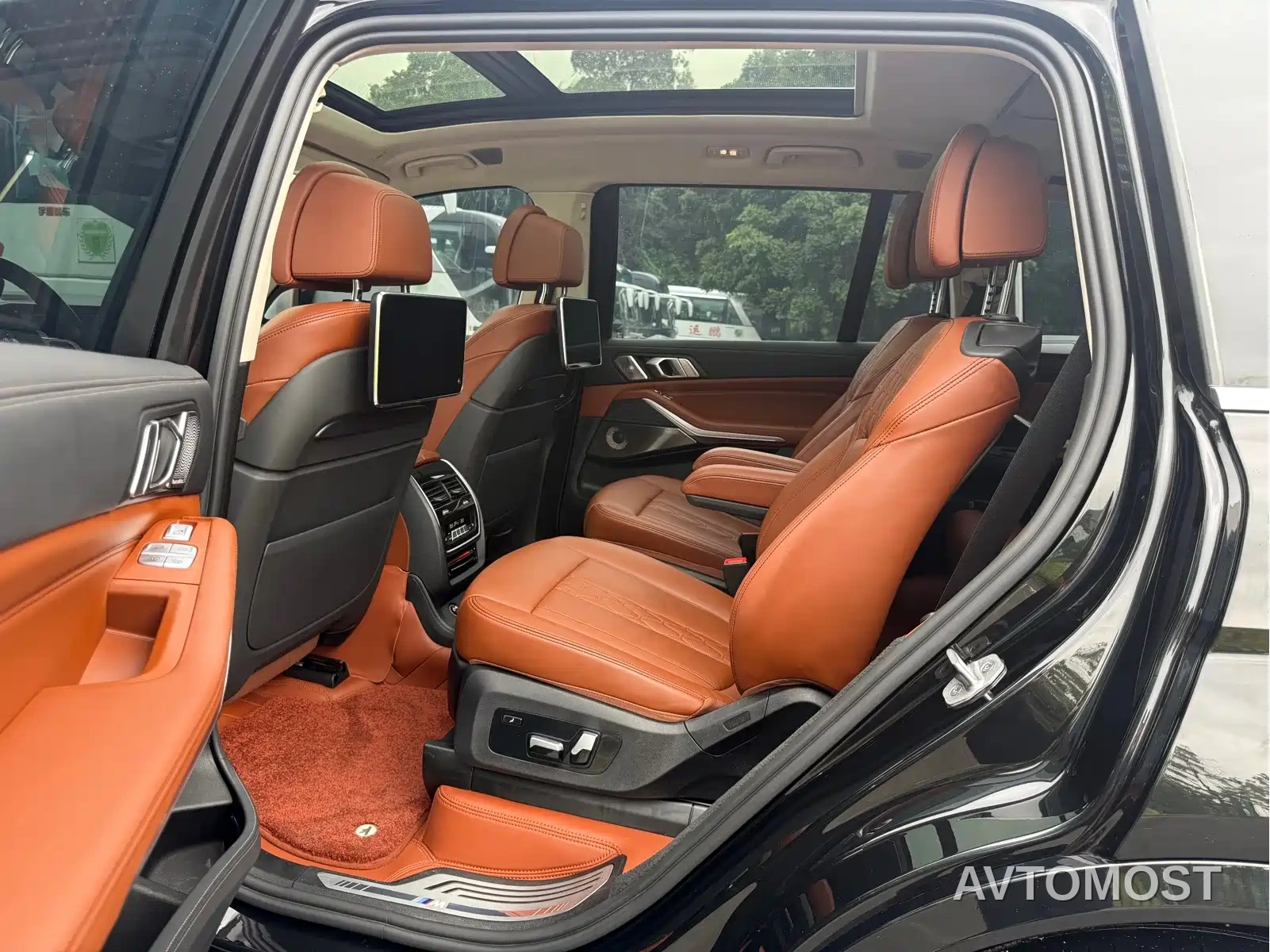 BMW X7 2022 xDrive M50i — фото 6
