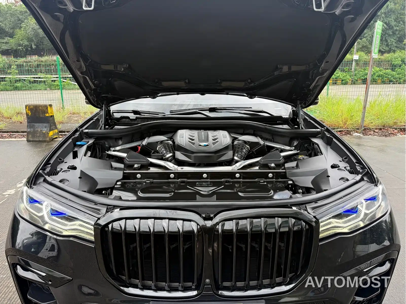 BMW X7 2022 xDrive M50i — фото 13