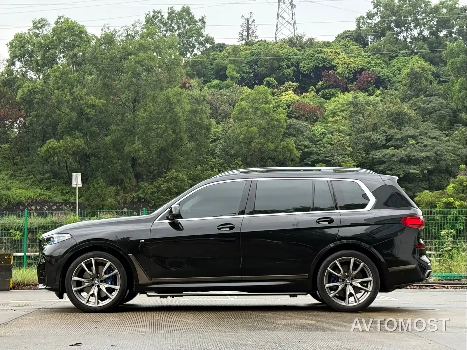 BMW X7 2022 xDrive M50i — фото 18