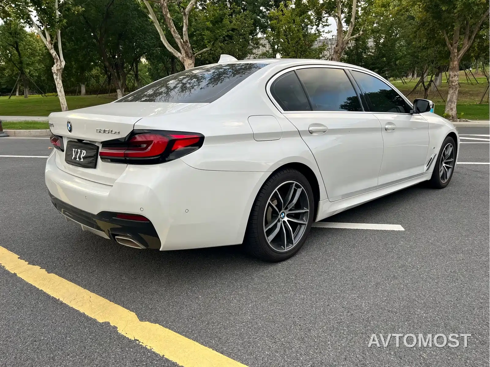 BMW 5 Series New Energy 2021 535Le M Sport Package — фото 6