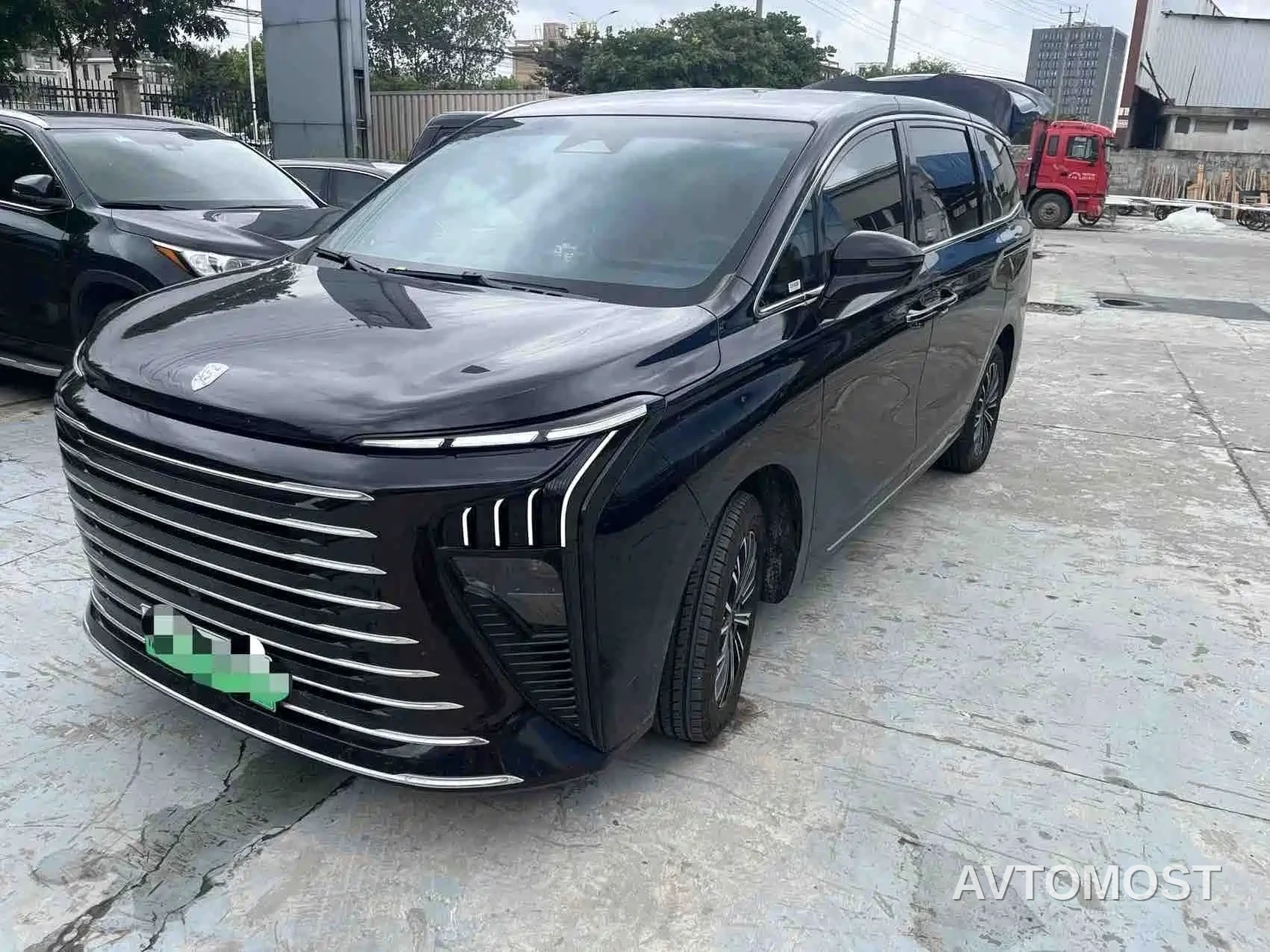 Dongfeng Fengxing Starlight V9 2026 Beyond Joy Series 200km Luxury — фото 1