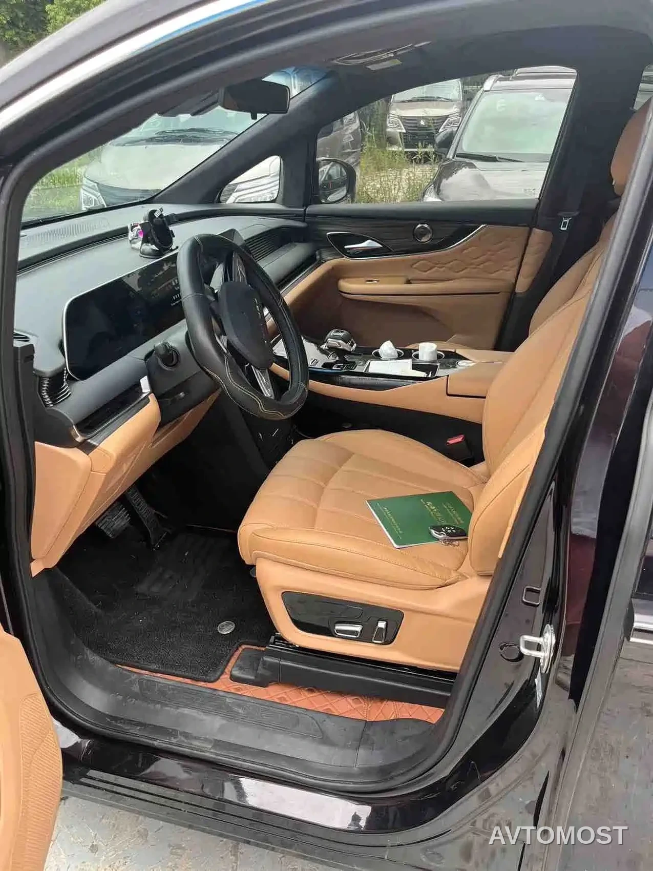 Dongfeng Fengxing Starlight V9 2026 Beyond Joy Series 200km Luxury — фото 5