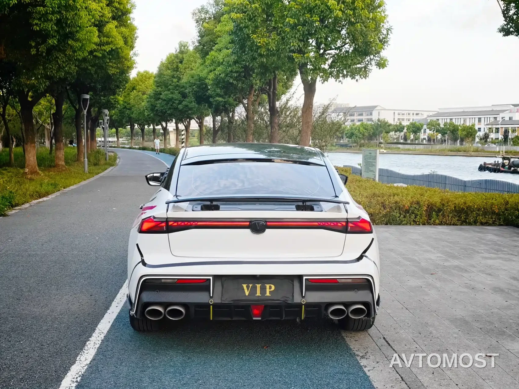 Changan UNI-V 2022 1.5T Sport Edition — фото 5