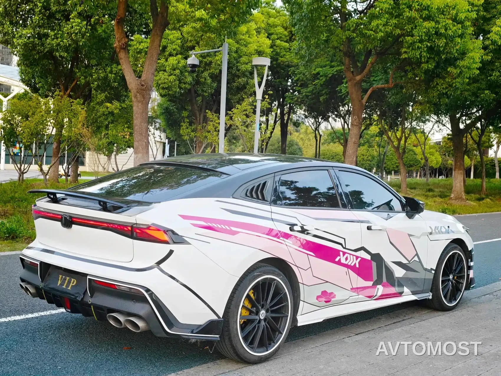 Changan UNI-V 2022 1.5T Sport Edition — фото 6