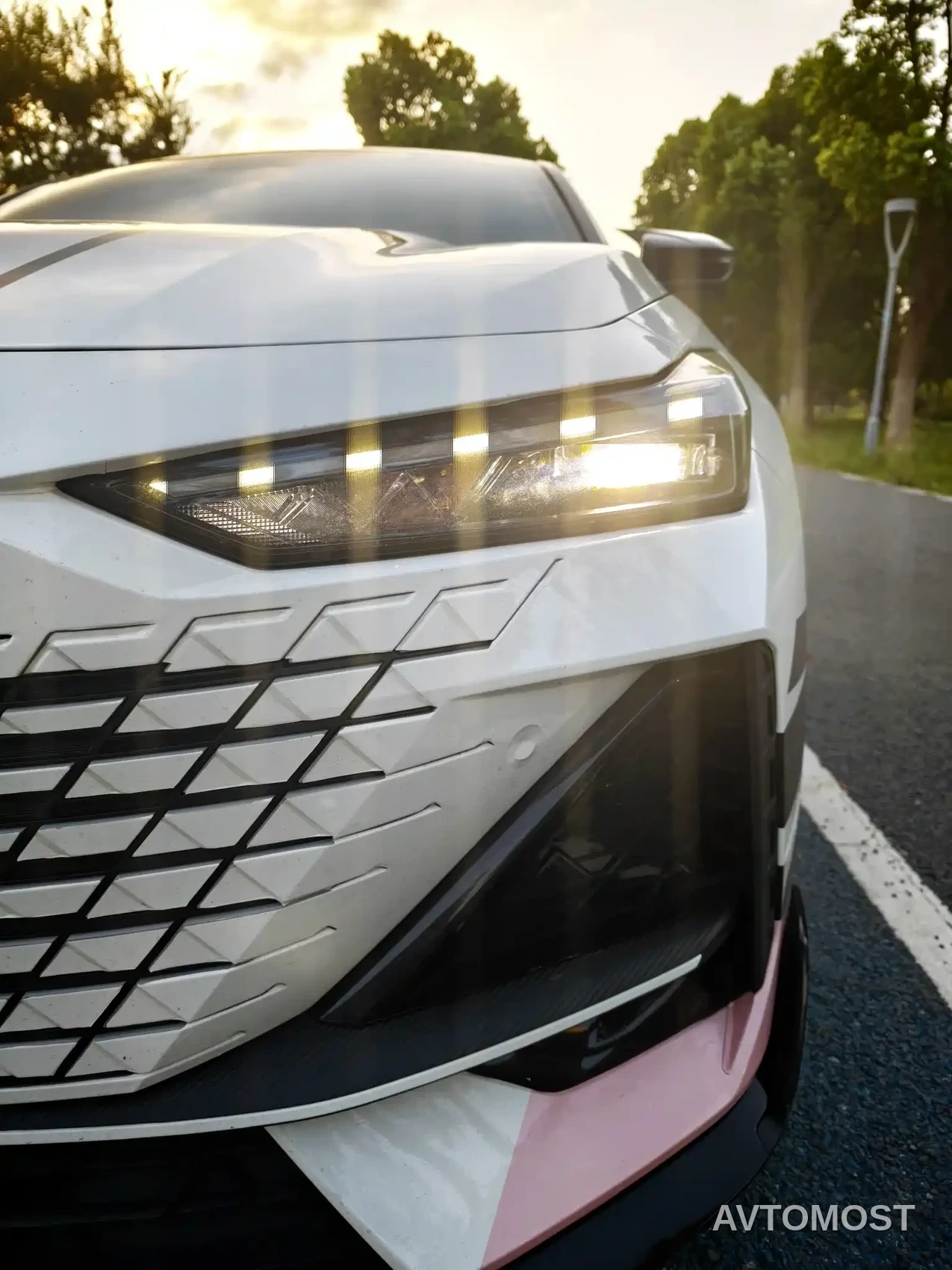 Changan UNI-V 2022 1.5T Sport Edition — фото 14