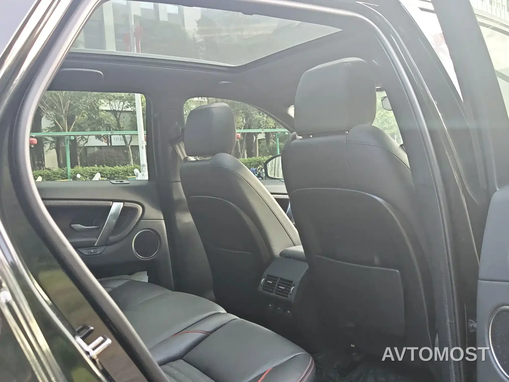 Land Rover Discovery Sport PHEV 2021 P300e Performance Tech Edition — фото 11