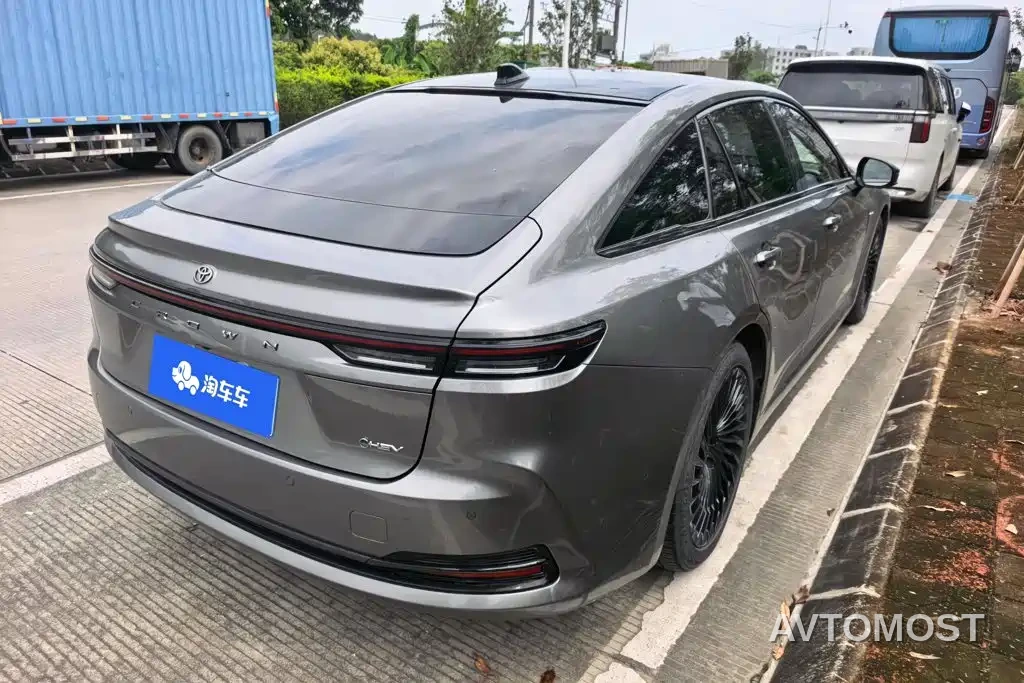 Toyota Crown (Import) 2024 2.5L Ultimate Edition — фото 3