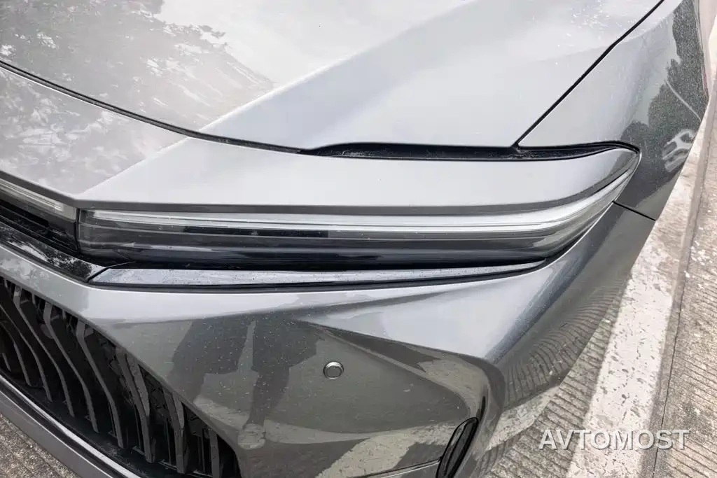 Toyota Crown (Import) 2024 2.5L Ultimate Edition — фото 5