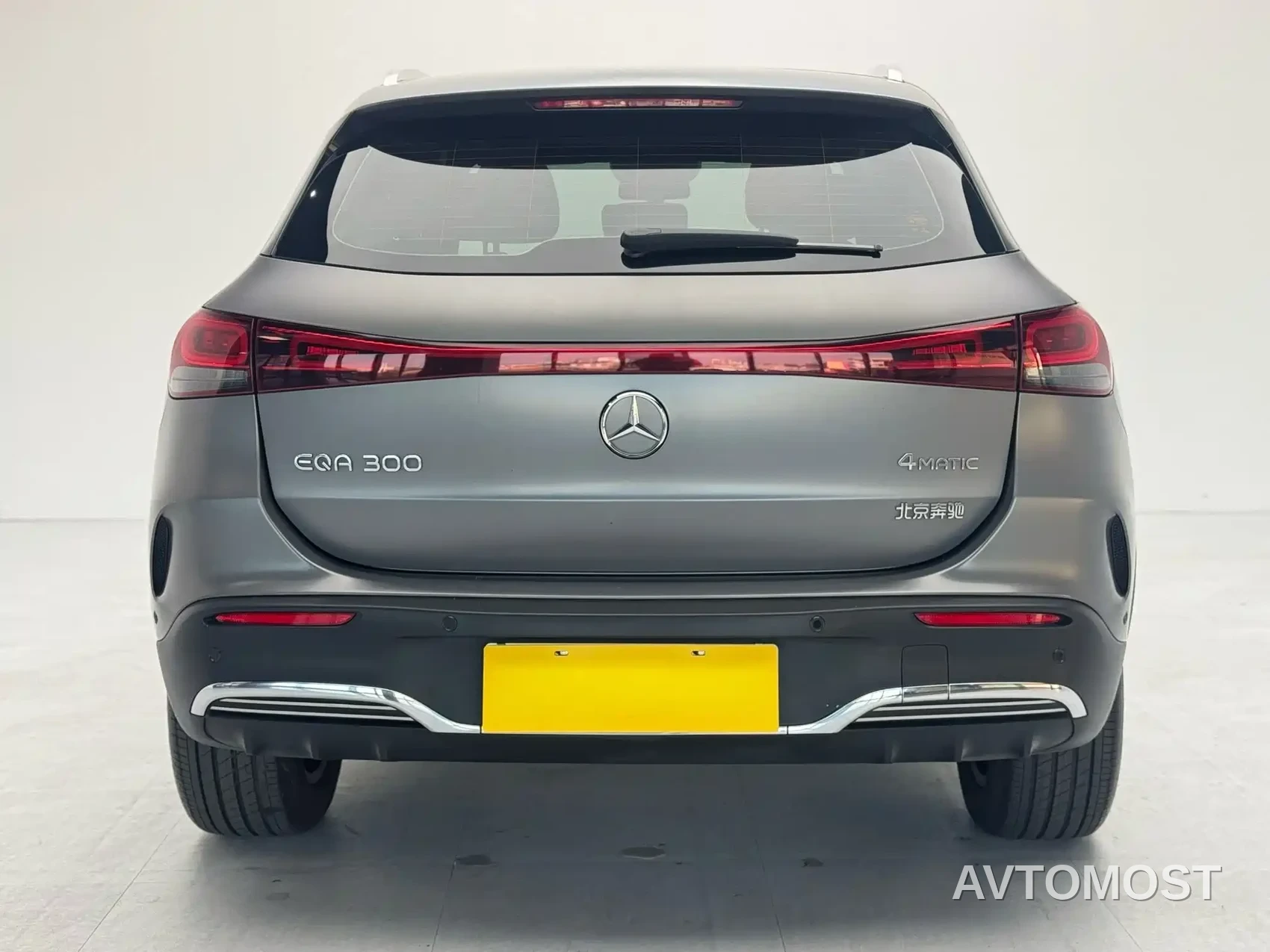 Mercedes-Benz EQA 2022 EQA 300 4MATIC Launch Special Edition — фото 6