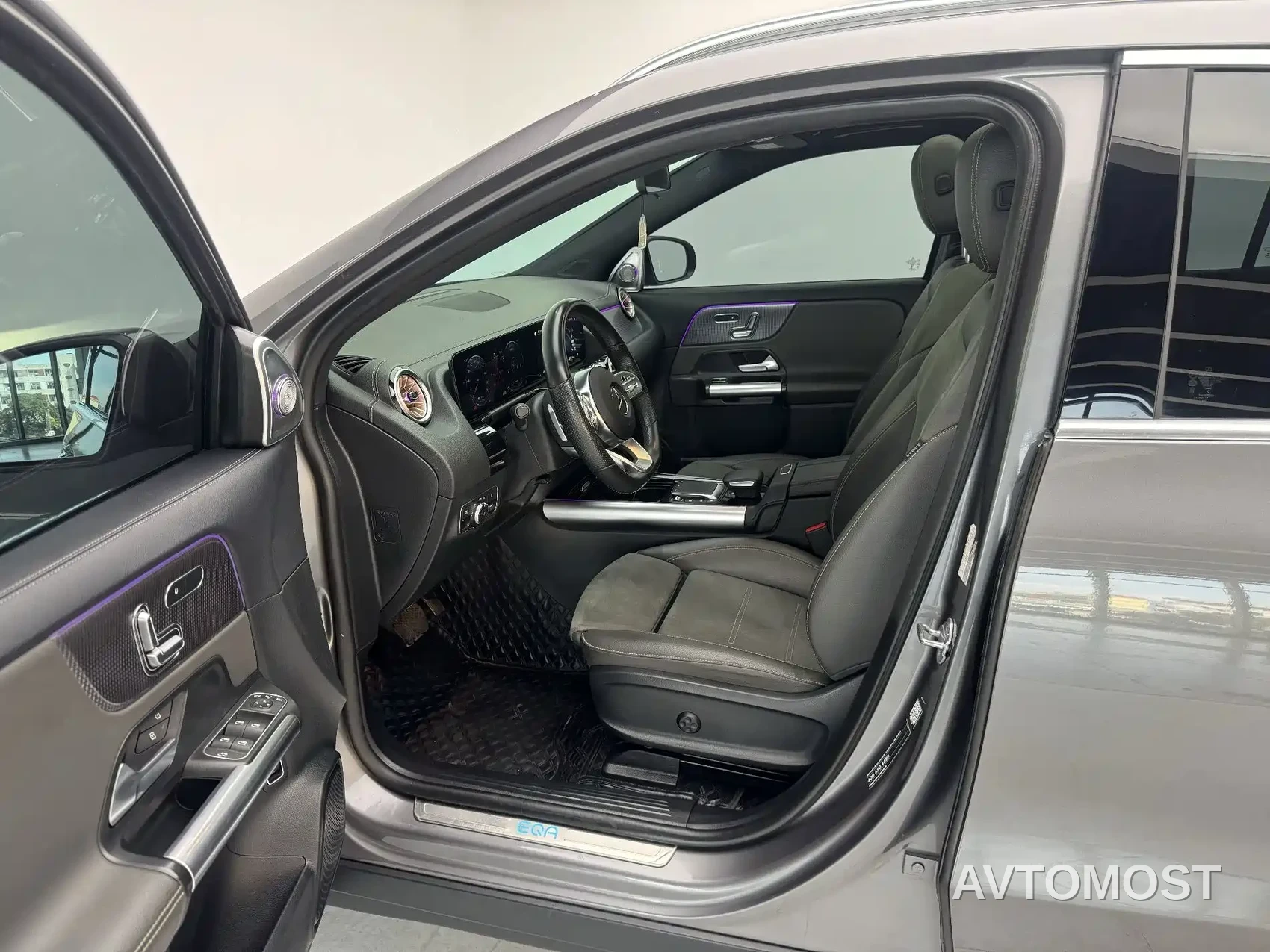 Mercedes-Benz EQA 2022 EQA 300 4MATIC Launch Special Edition — фото 8