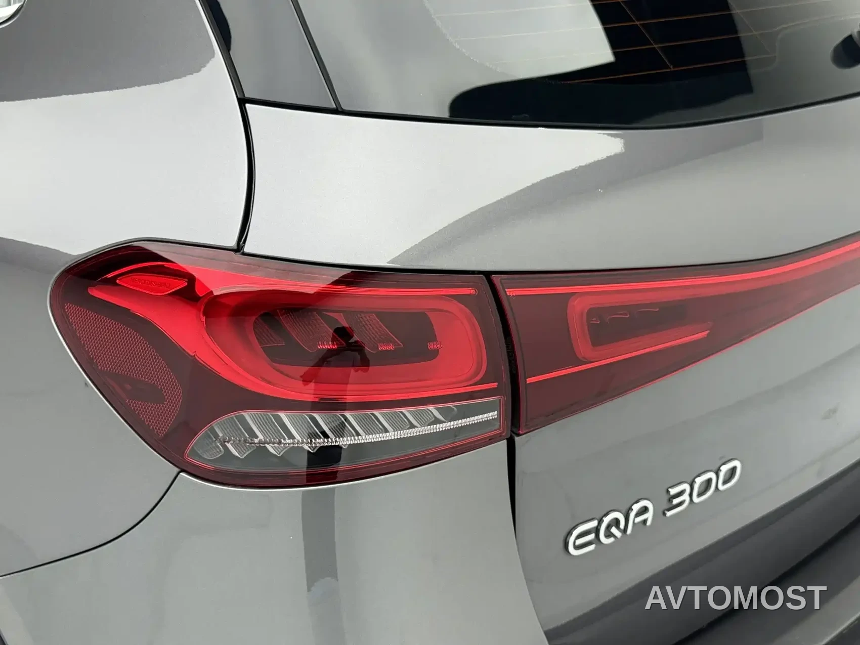Mercedes-Benz EQA 2022 EQA 300 4MATIC Launch Special Edition — фото 10