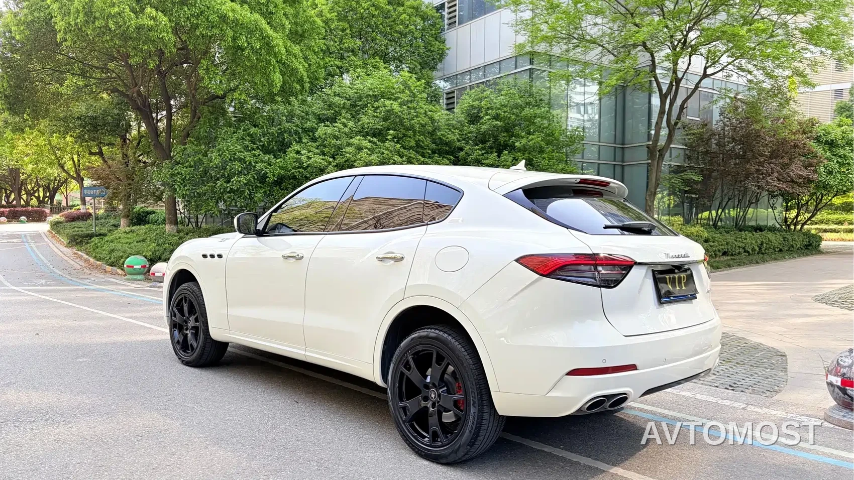 Maserati Levante 2023 2.0T GT — фото 5