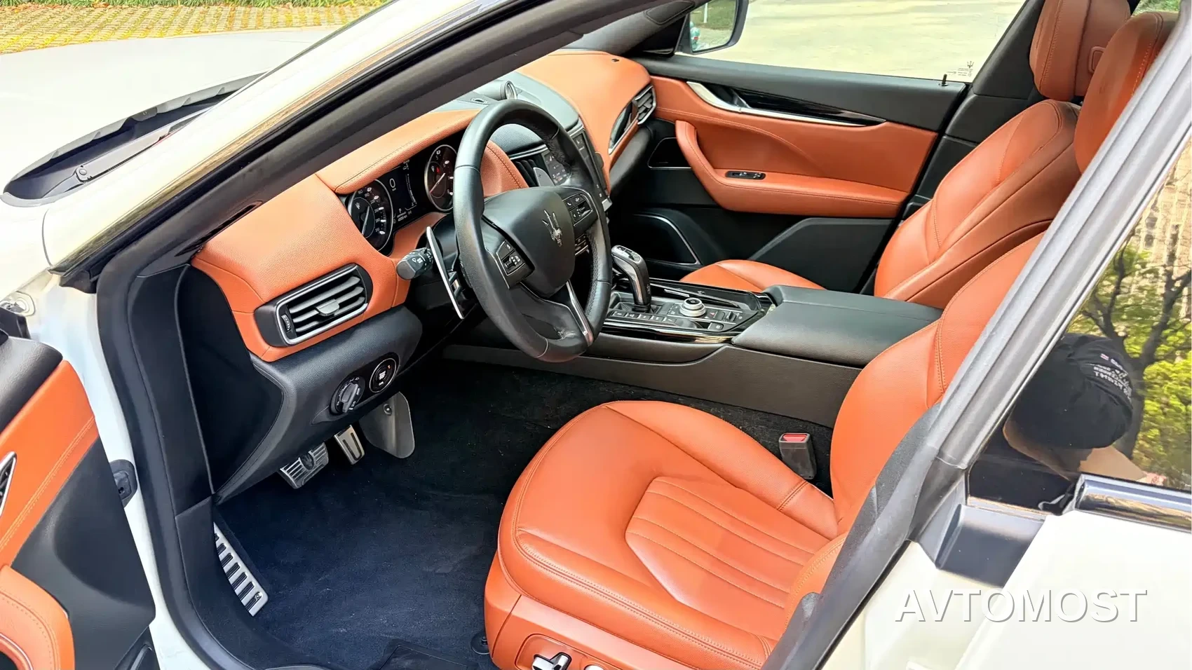 Maserati Levante 2023 2.0T GT — фото 7