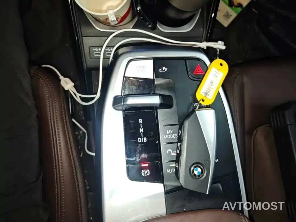 BMW iX1 2023 eDrive25L X Design Package — фото 9