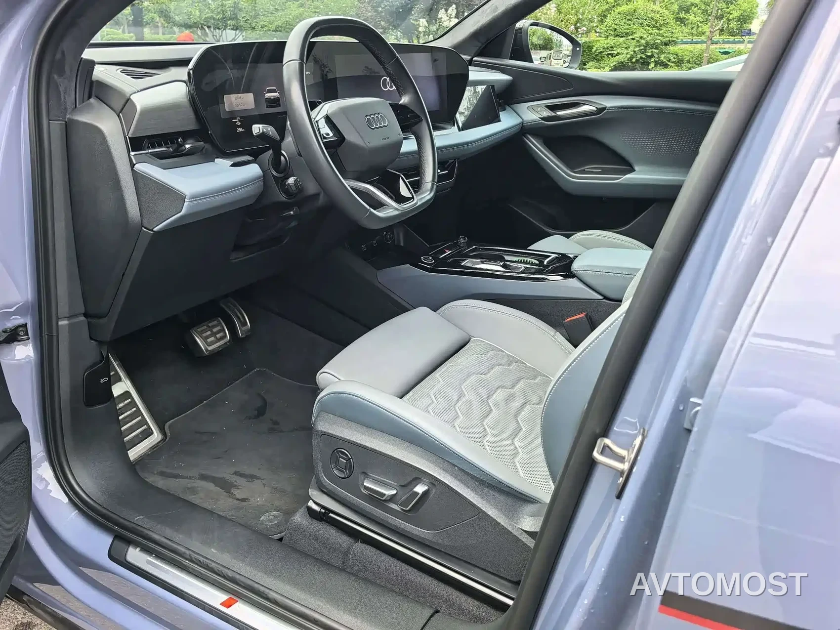 Audi Q6L e-tron 2025 Model Pioneer Edition — фото 6