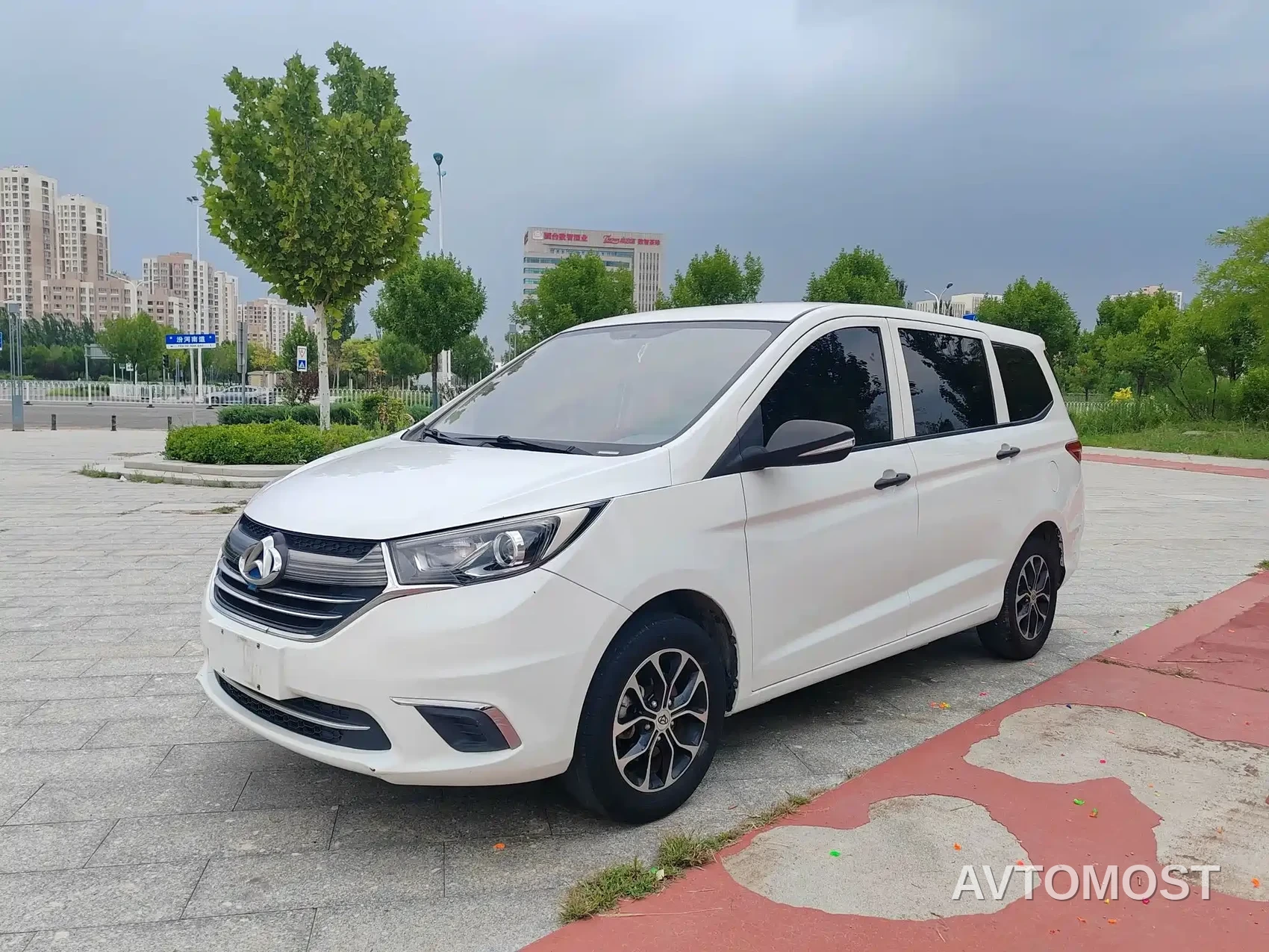 Changan Oshan A600EV 2019 Facelift 6-seater — фото 1