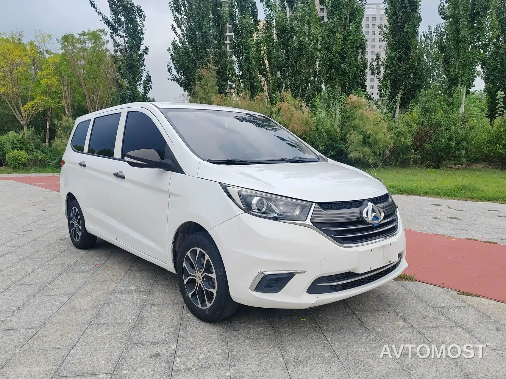 Changan Oshan A600EV 2019 Facelift 6-seater — фото 3