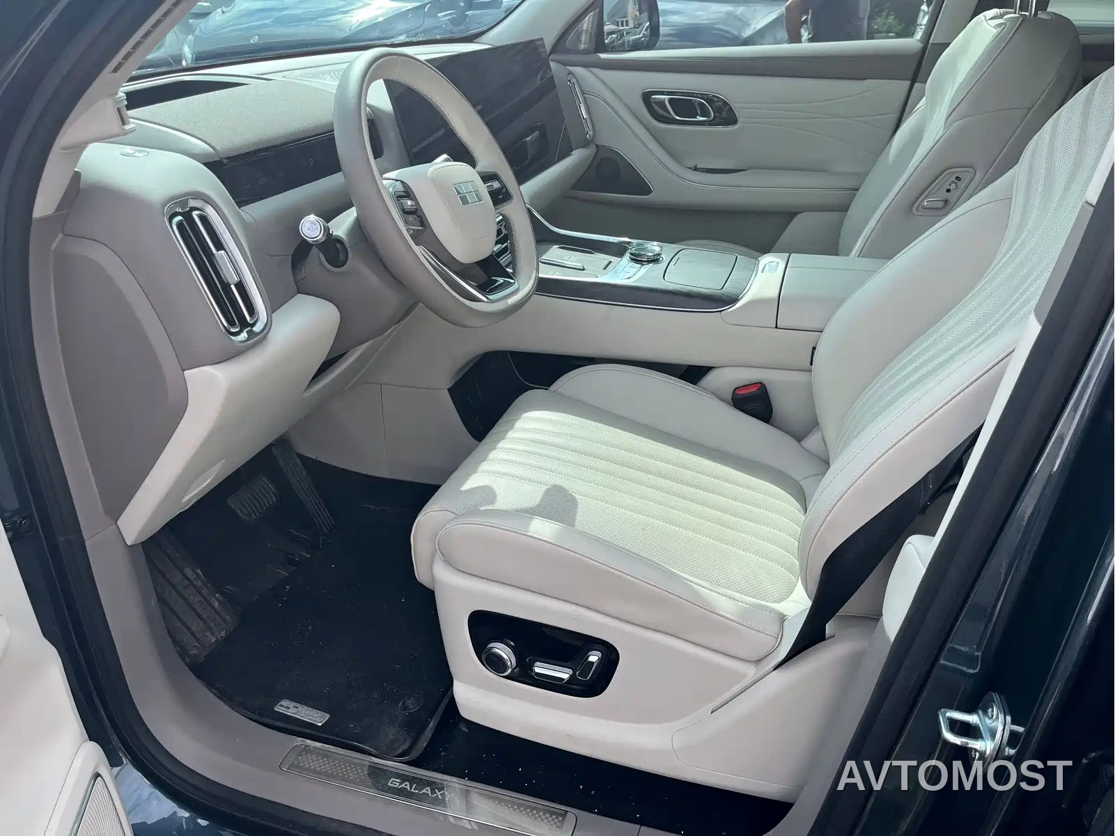Geely Galaxy M9 2025 Base Model — фото 11