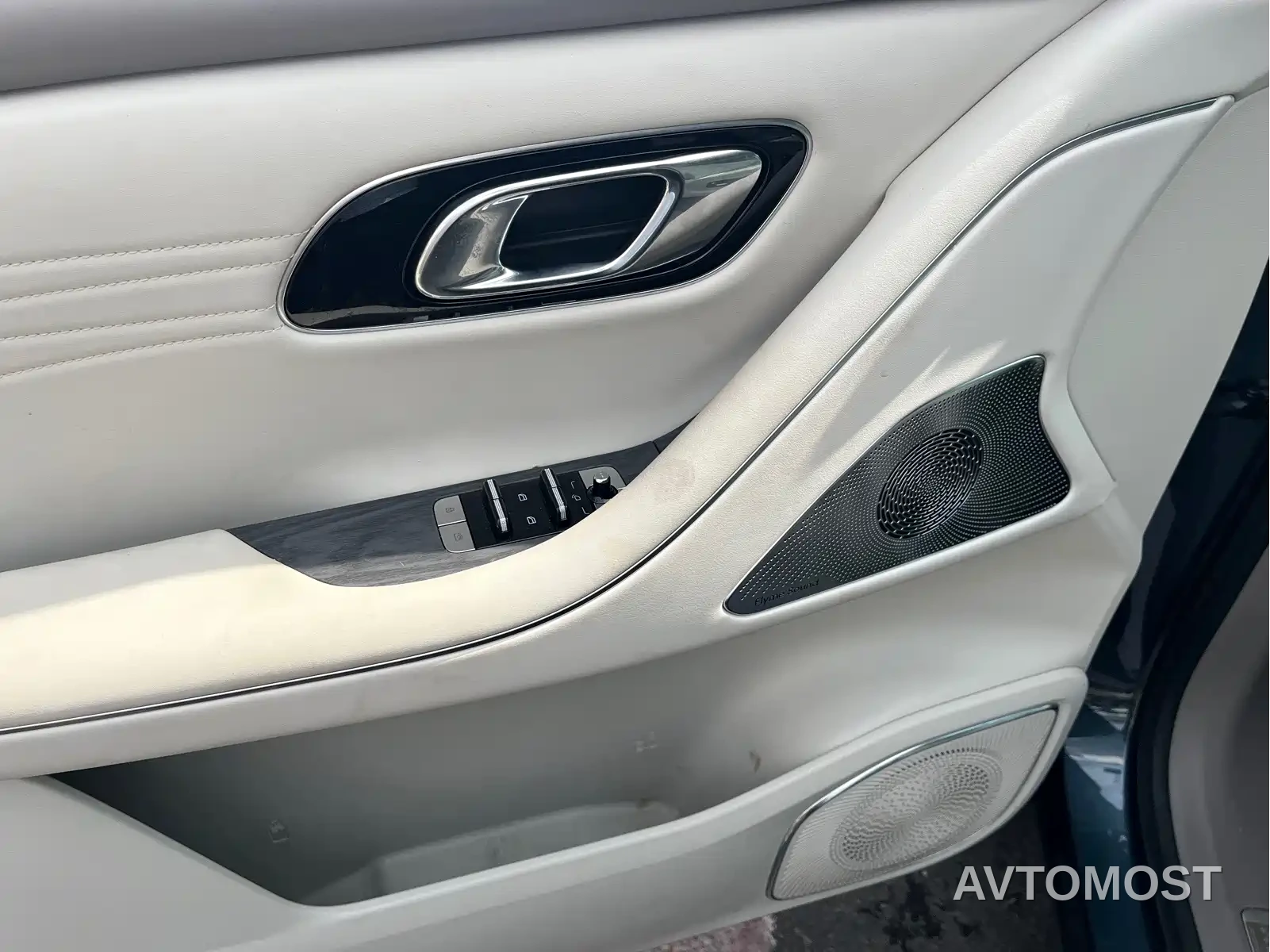 Geely Galaxy M9 2025 Base Model — фото 22
