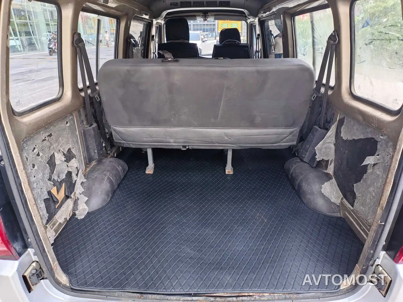 Wuling Rongguang EV 2020 Passenger Van Basic 7-seater 300KM — фото 9