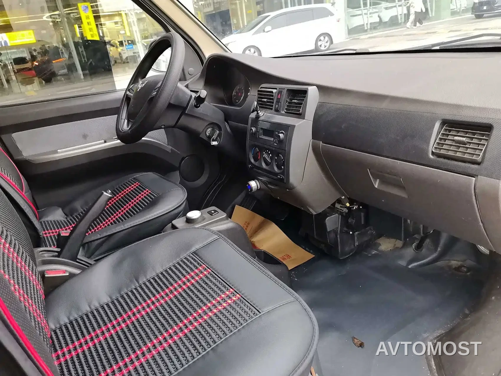 Wuling Rongguang EV 2020 Passenger Van Basic 7-seater 300KM — фото 13