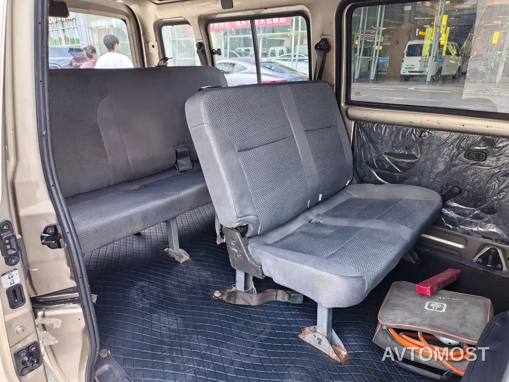 Wuling Rongguang EV 2020 Passenger Van Basic 7-seater 300KM — фото 14
