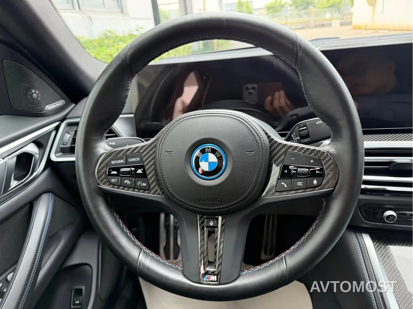 BMW i4 M50 2023 M50 — фото 11