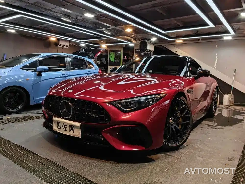 Mercedes-Benz SL-Class AMG 2024 AMG SL 63 4MATIC+ — фото 1