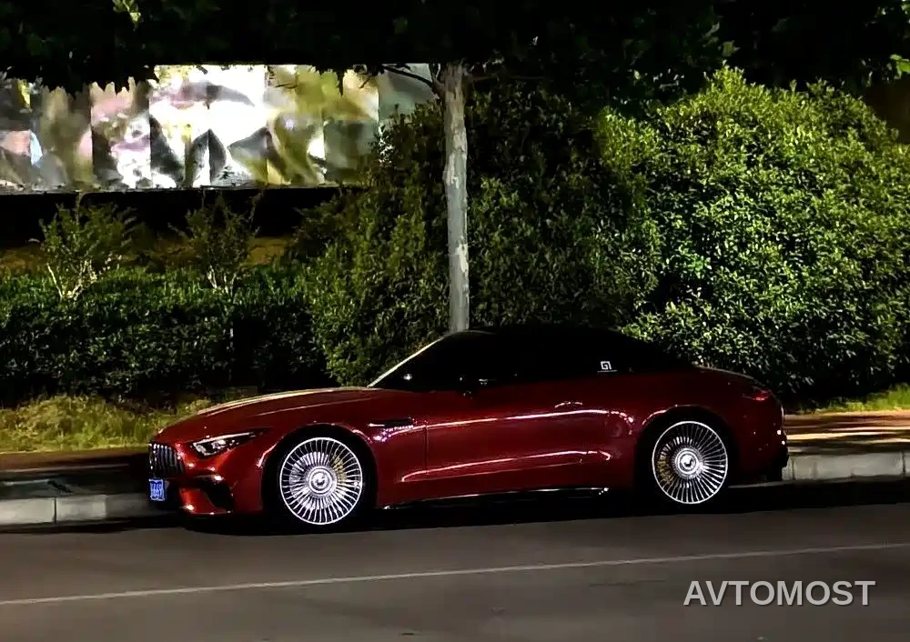 Mercedes-Benz SL-Class AMG 2024 AMG SL 63 4MATIC+ — фото 6