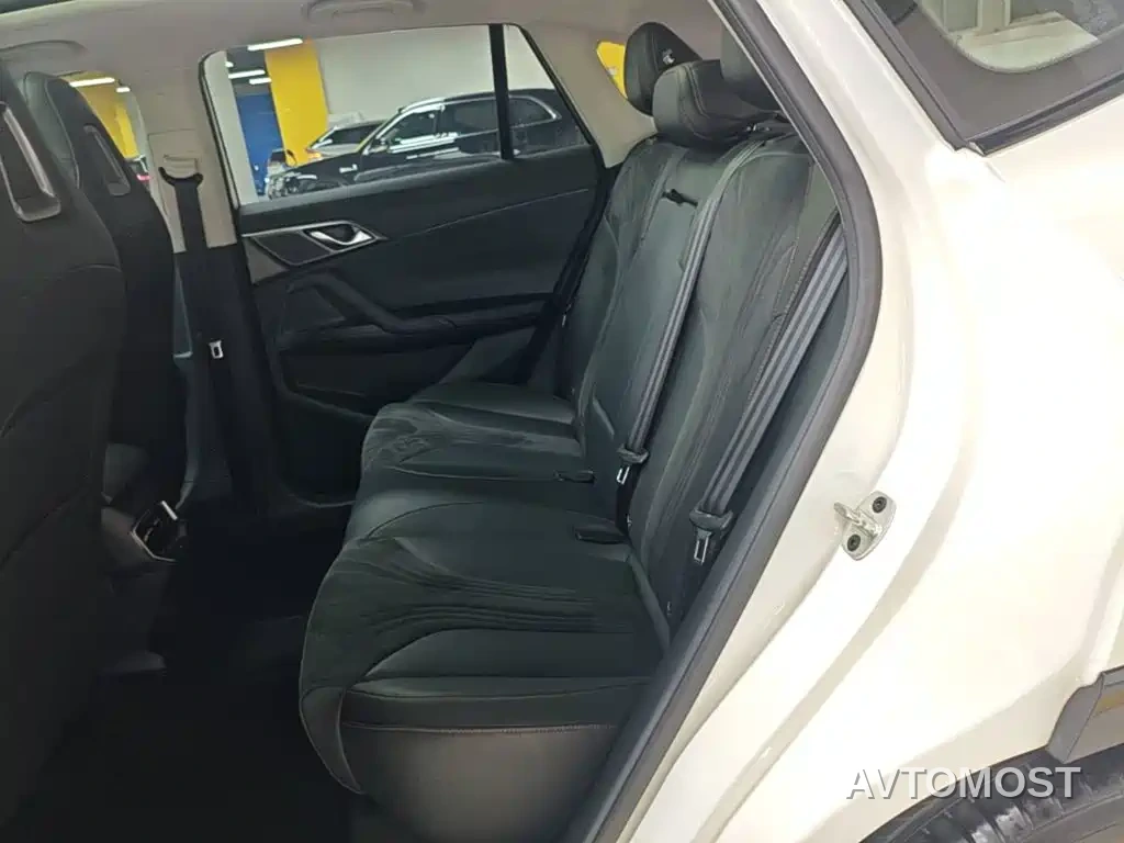 Roewe D5X DMH 2024 Model 135 Technology Edition — фото 17