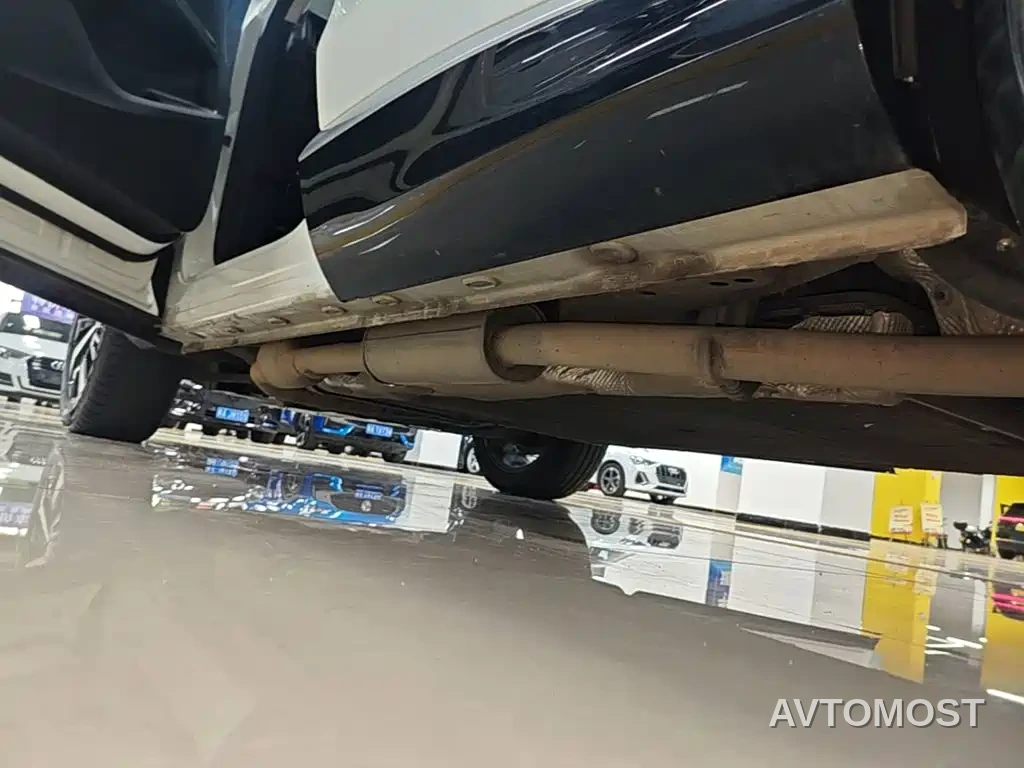 Roewe D5X DMH 2024 Model 135 Technology Edition — фото 22